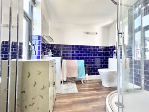 Photo 25- click for photo gallery